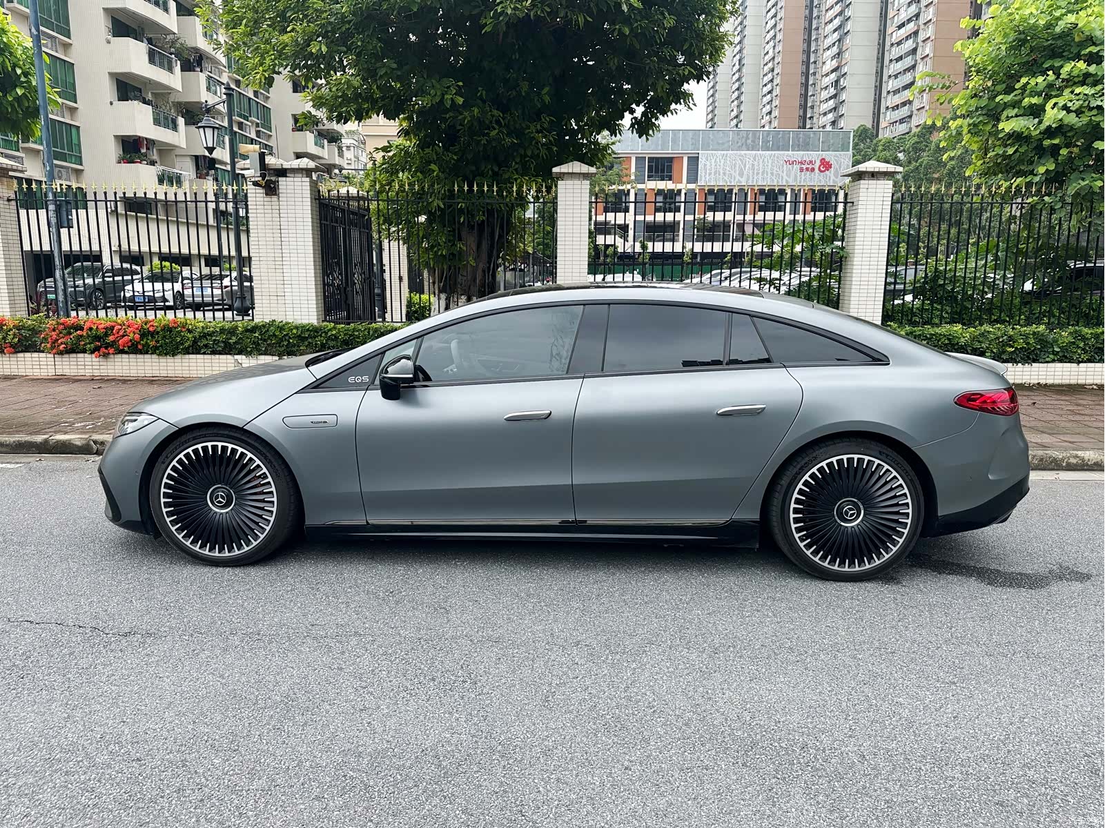 Mercedes-Benz EQS, 2025 6