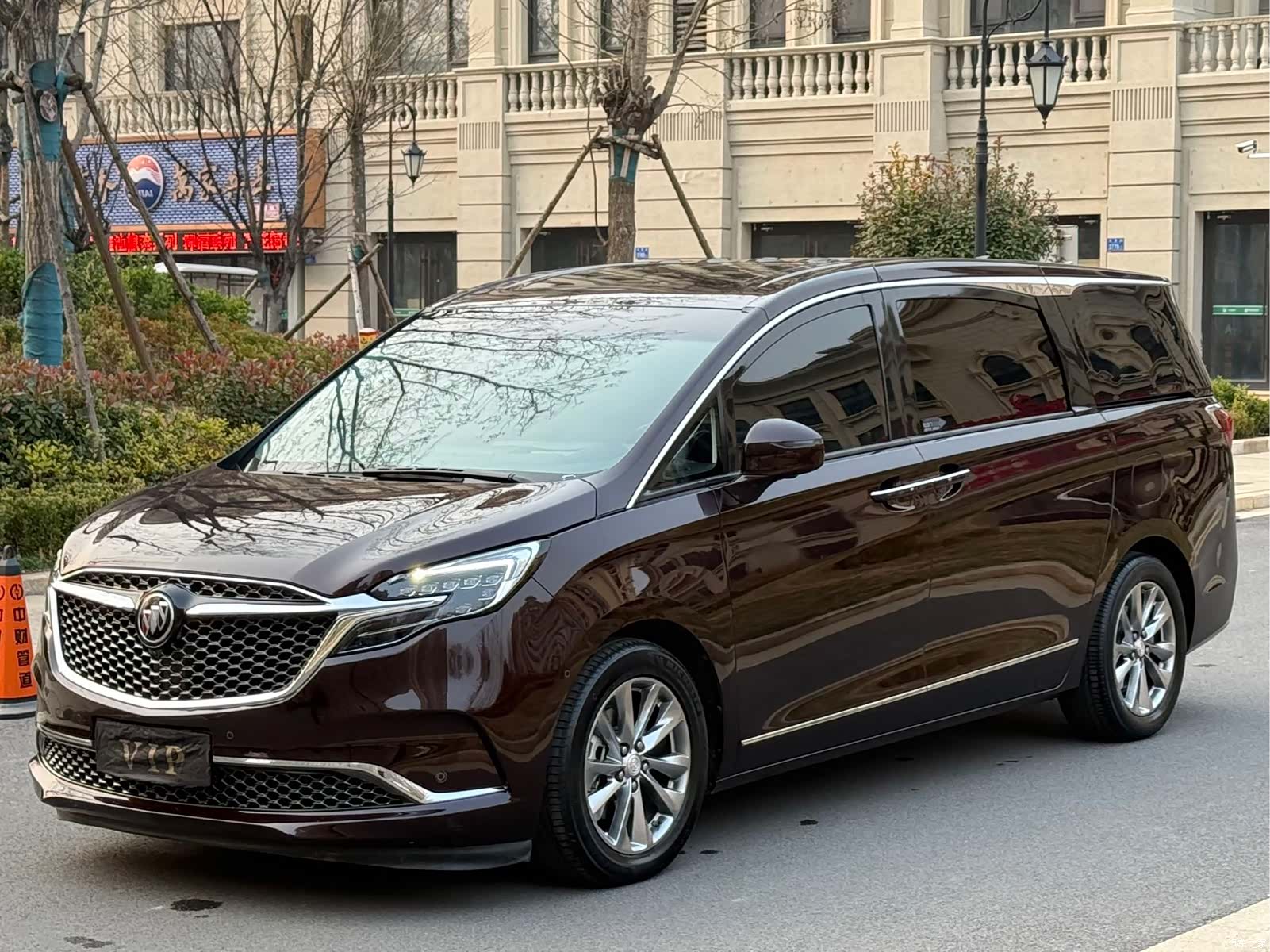Buick GL8, 2021 1