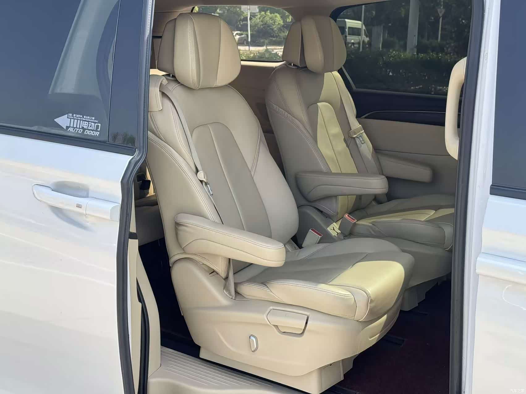 Buick GL8, 2022 15