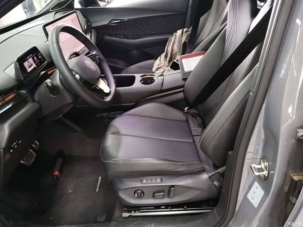 Volkswagen 06, 2025 15