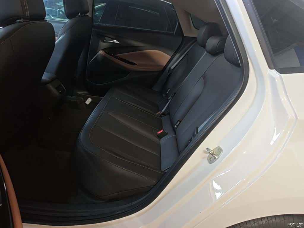 Buick Verano, 2022 17