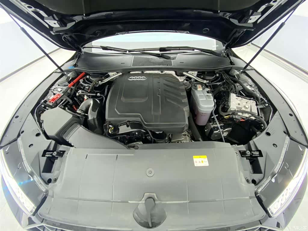 Audi A7L, 2023 13