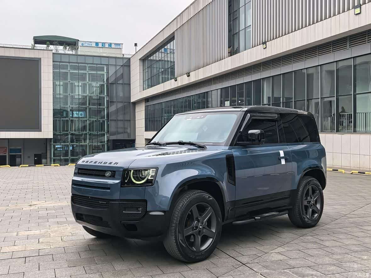 Land Rover Defender, 2022 1