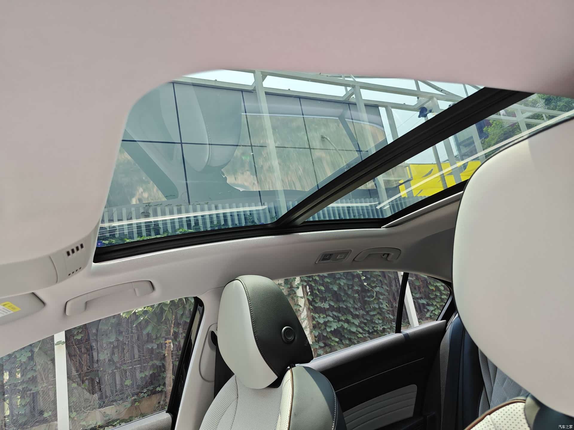 Volkswagen Magotan, 2025 15
