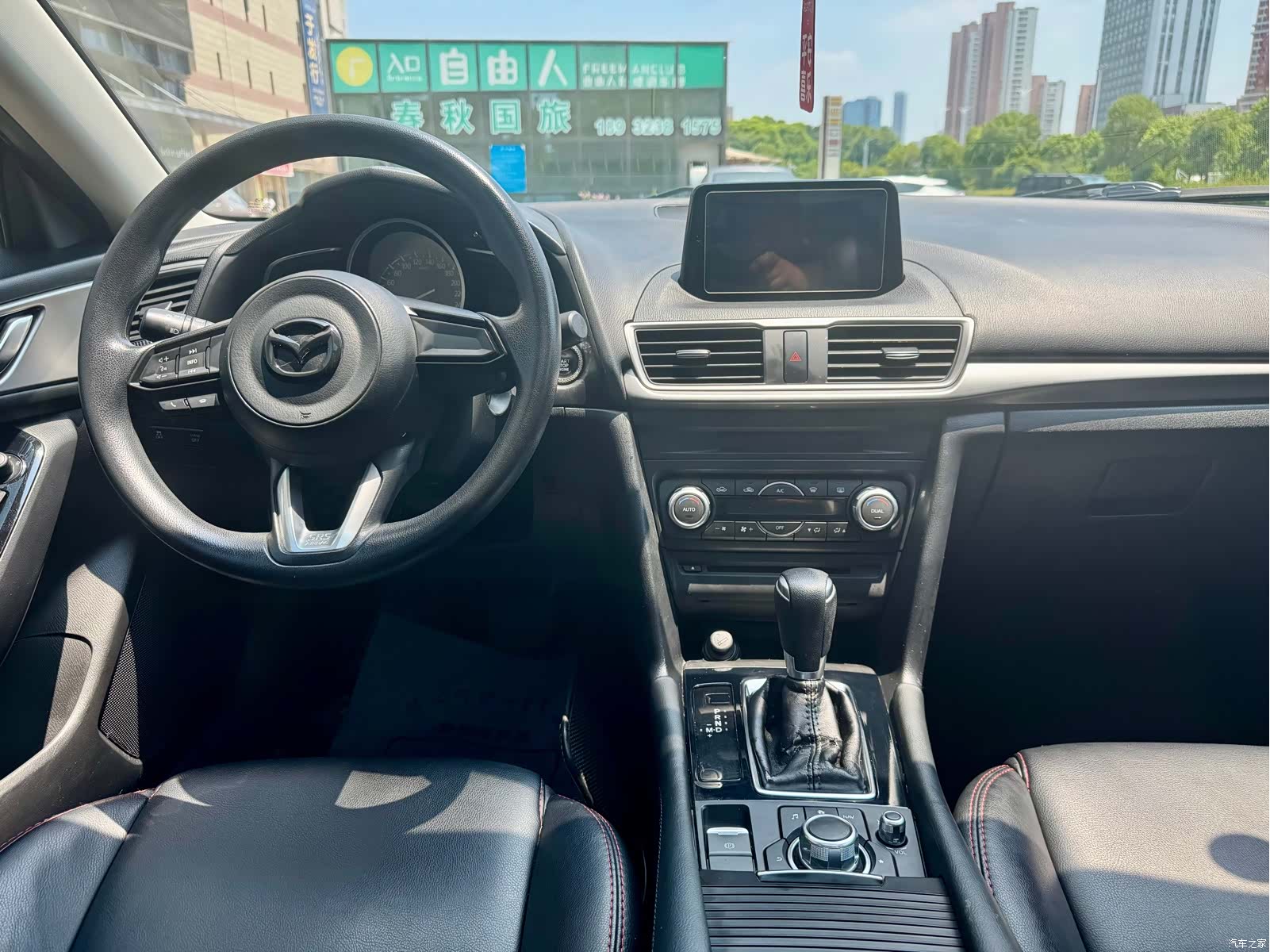 Mazda Mazda3, 2017 15