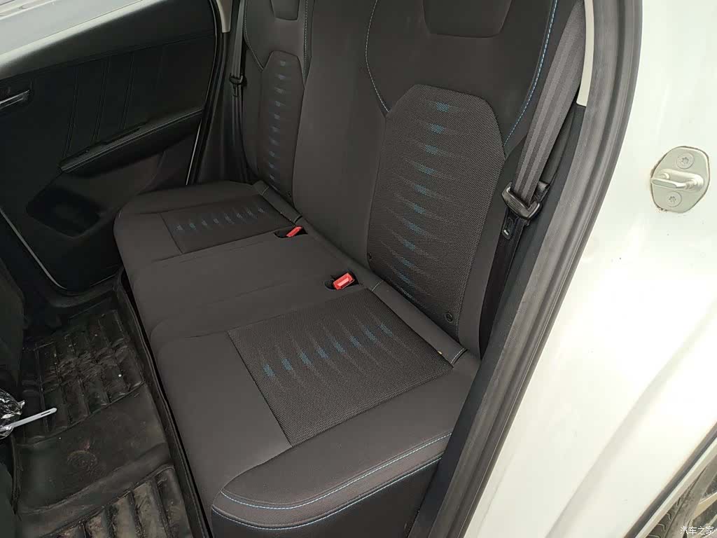 BYD E2, 2021 13