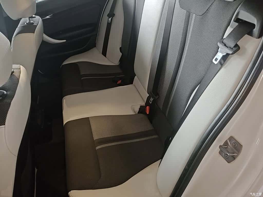 BMW 1 Series, 2015 17