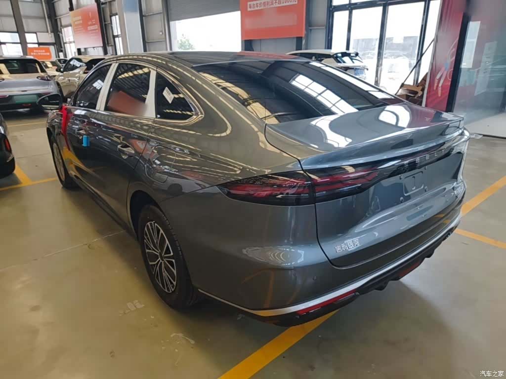 Geely 6, 2026 все фото