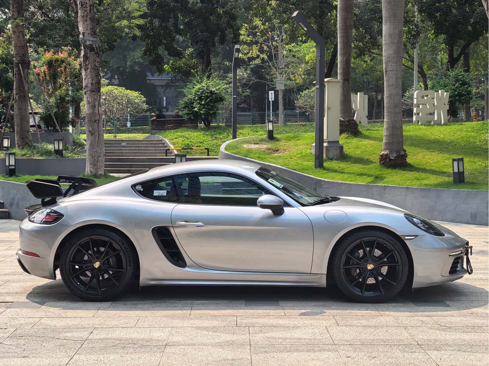 Porsche Cayman, 2017 все фото