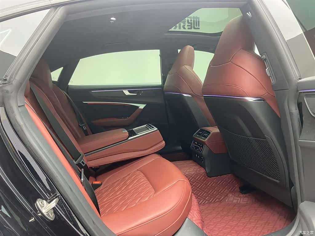 Audi A7L, 2023 24