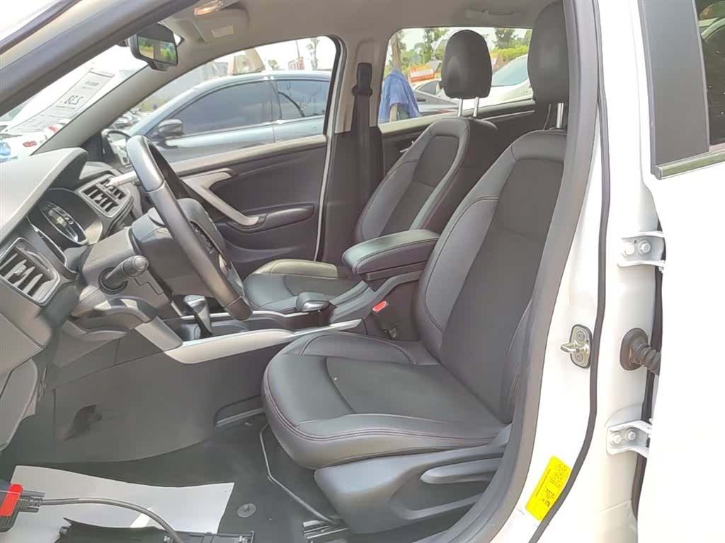 Citroen C3-XR, 2016 15