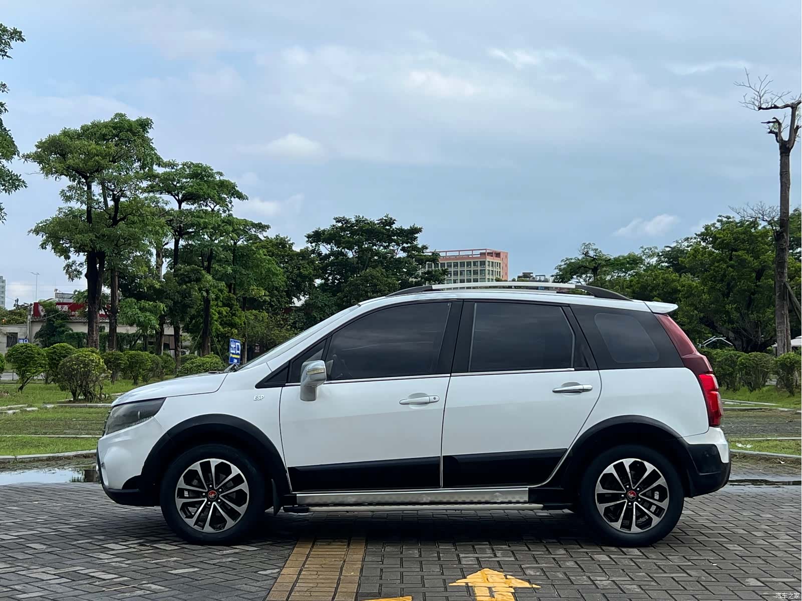 DongFeng X5, 2015 4