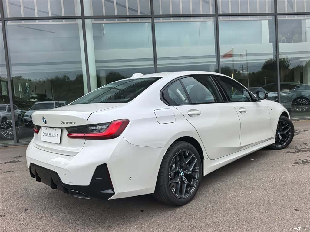 BMW 3 Series, 2024 все фото