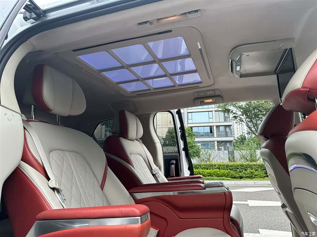 Buick GL8, 2020 10