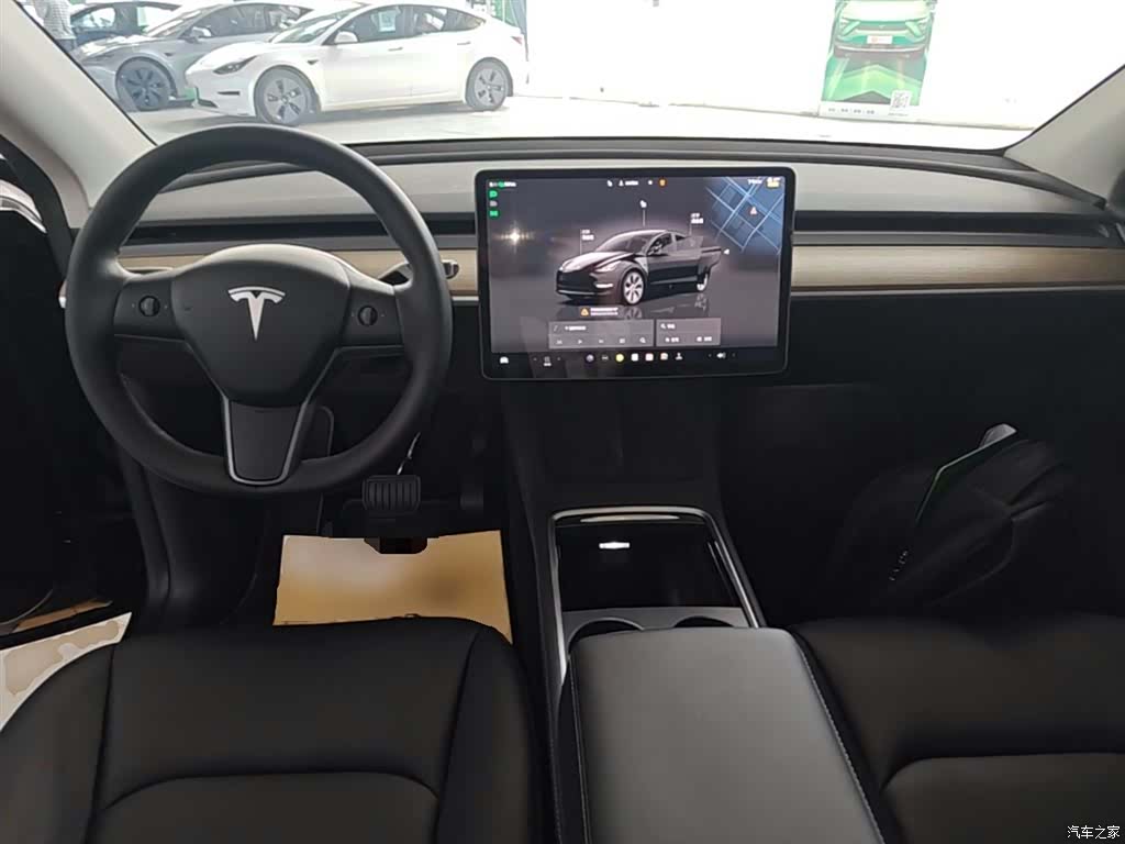 Tesla Model Y, 2023 10