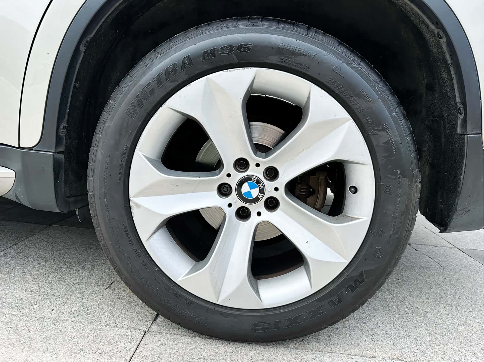 BMW X6, 2013 9