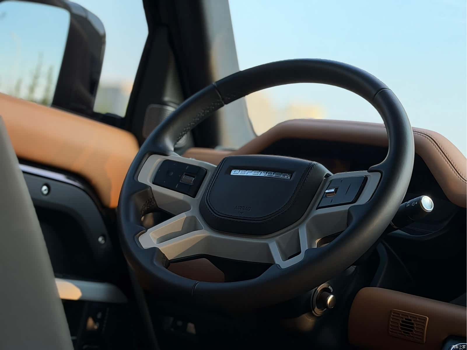Land Rover Defender, 2024 10