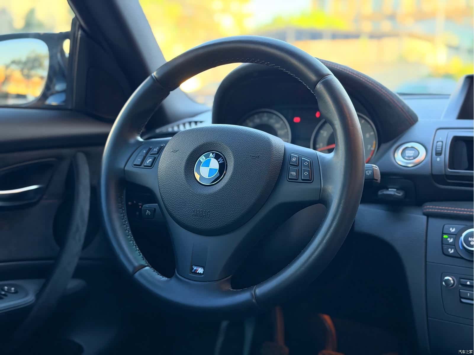 BMW 1 Series, 2012 11