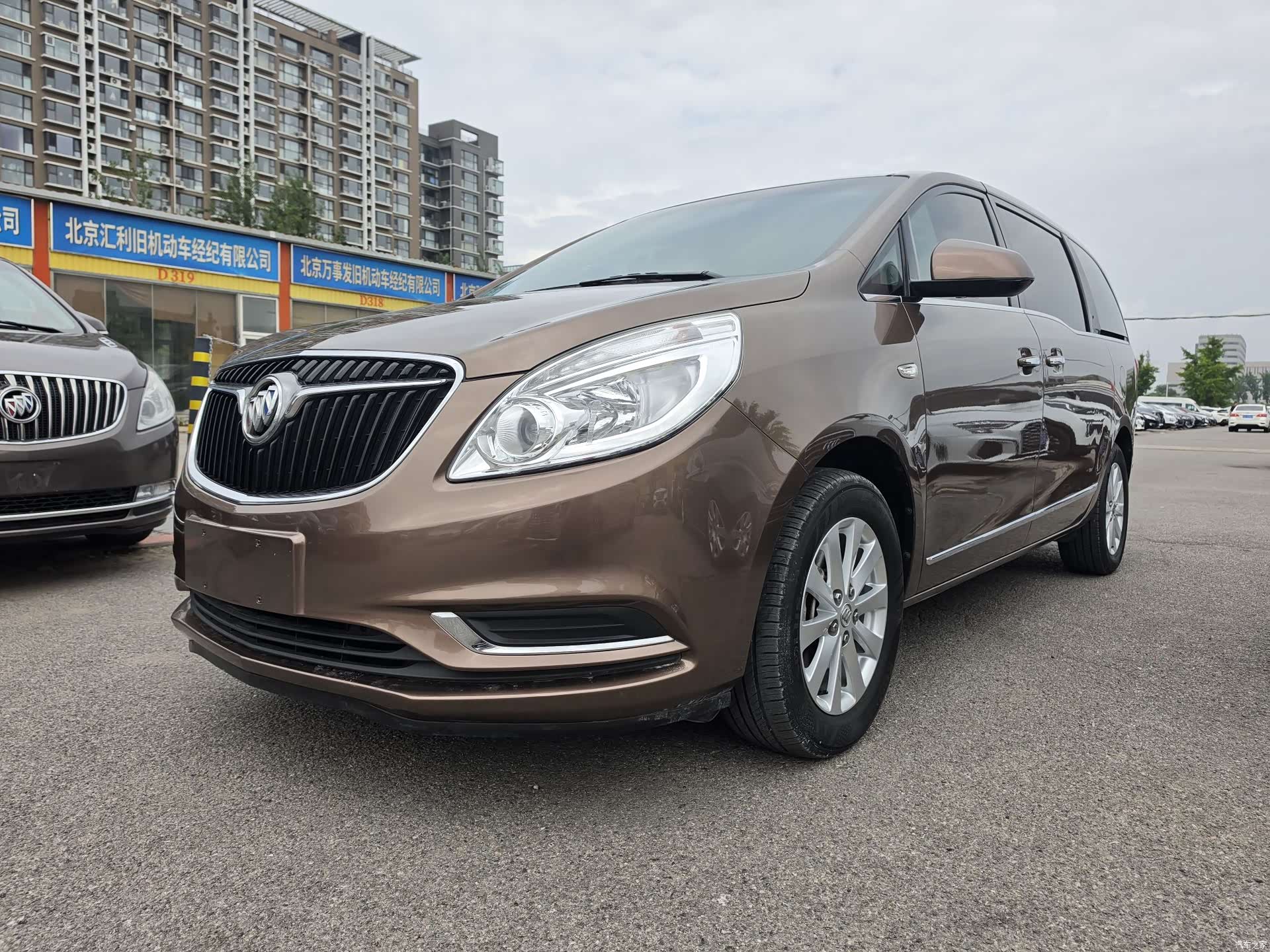 Buick GL8, 2020 1