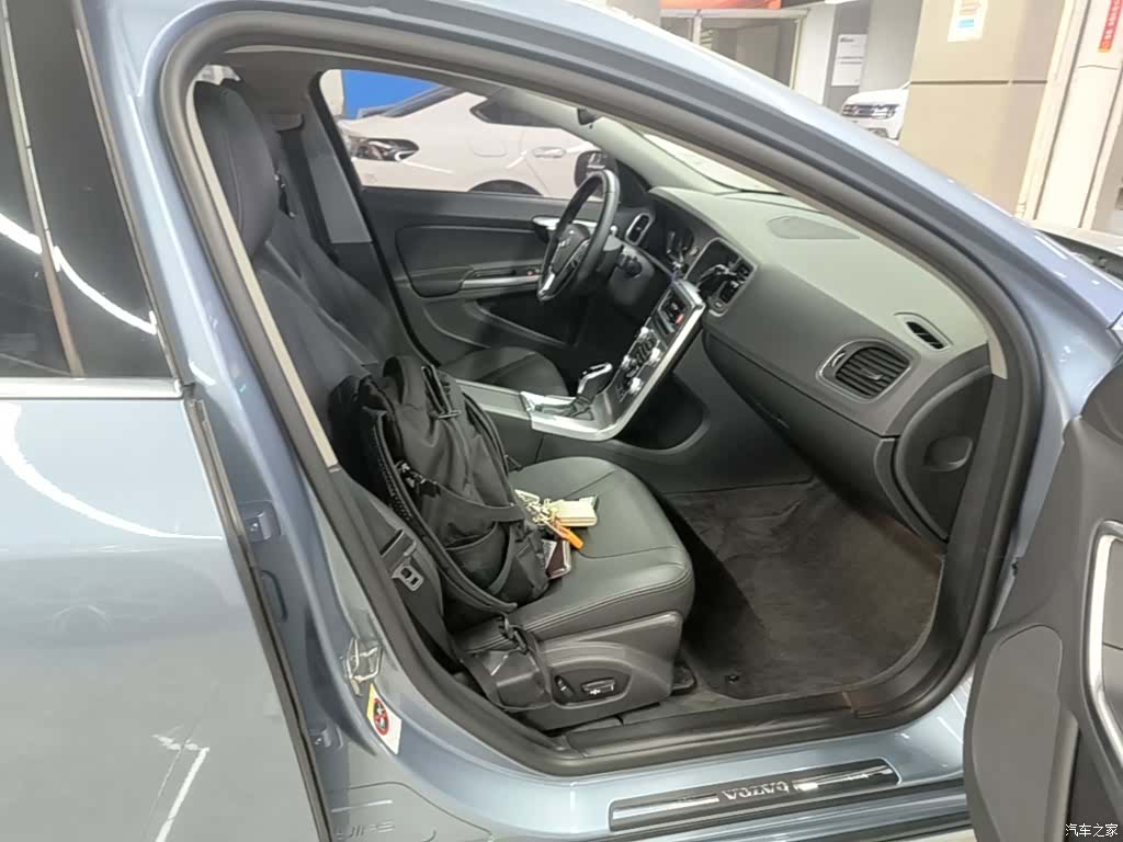 Volvo S60, 2017 25