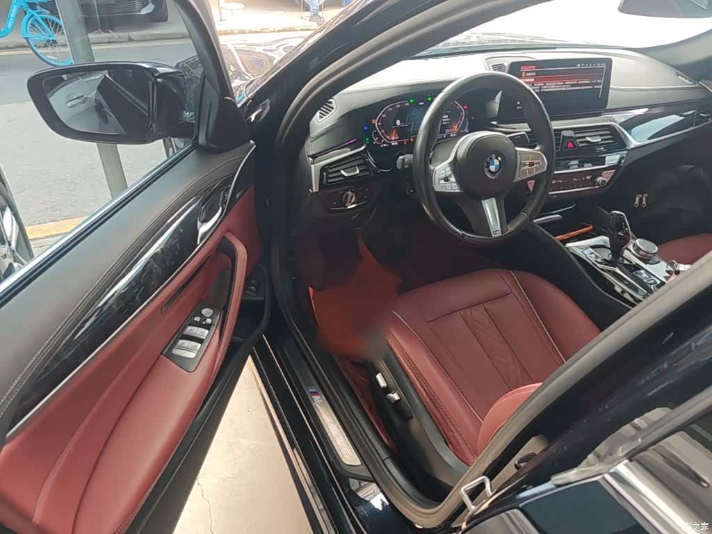 BMW 5 Series, 2023 12