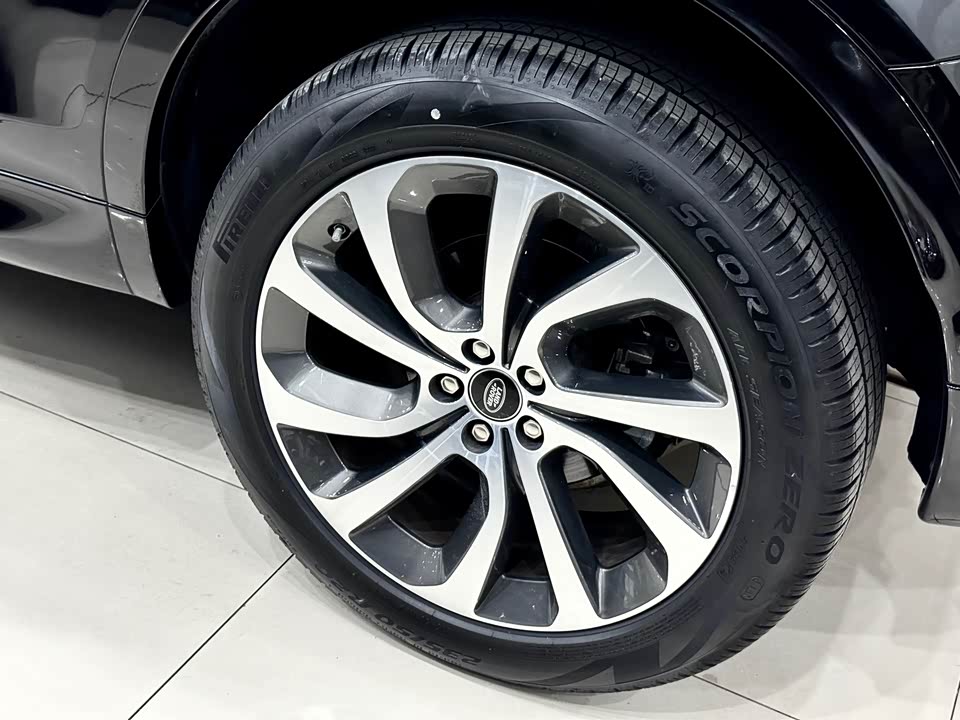 Land Rover Discover sports