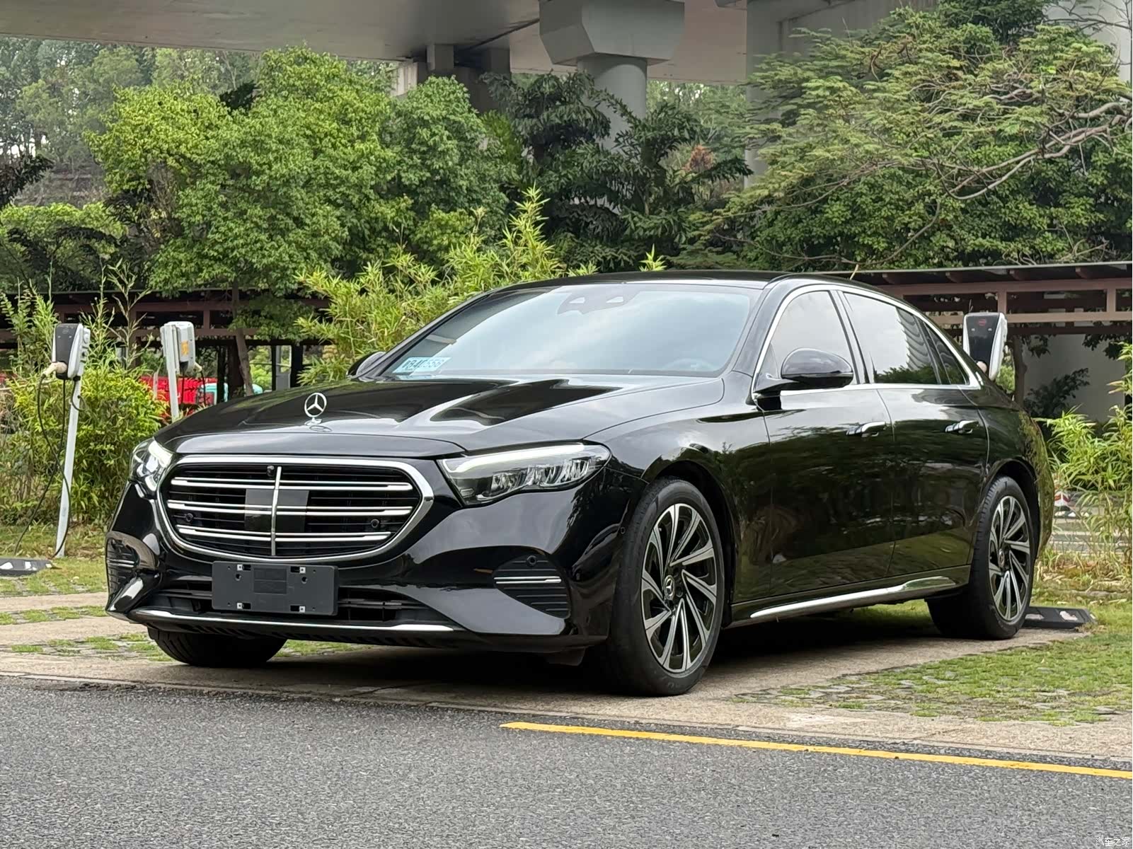 Mercedes-Benz E-Class, 2025 1
