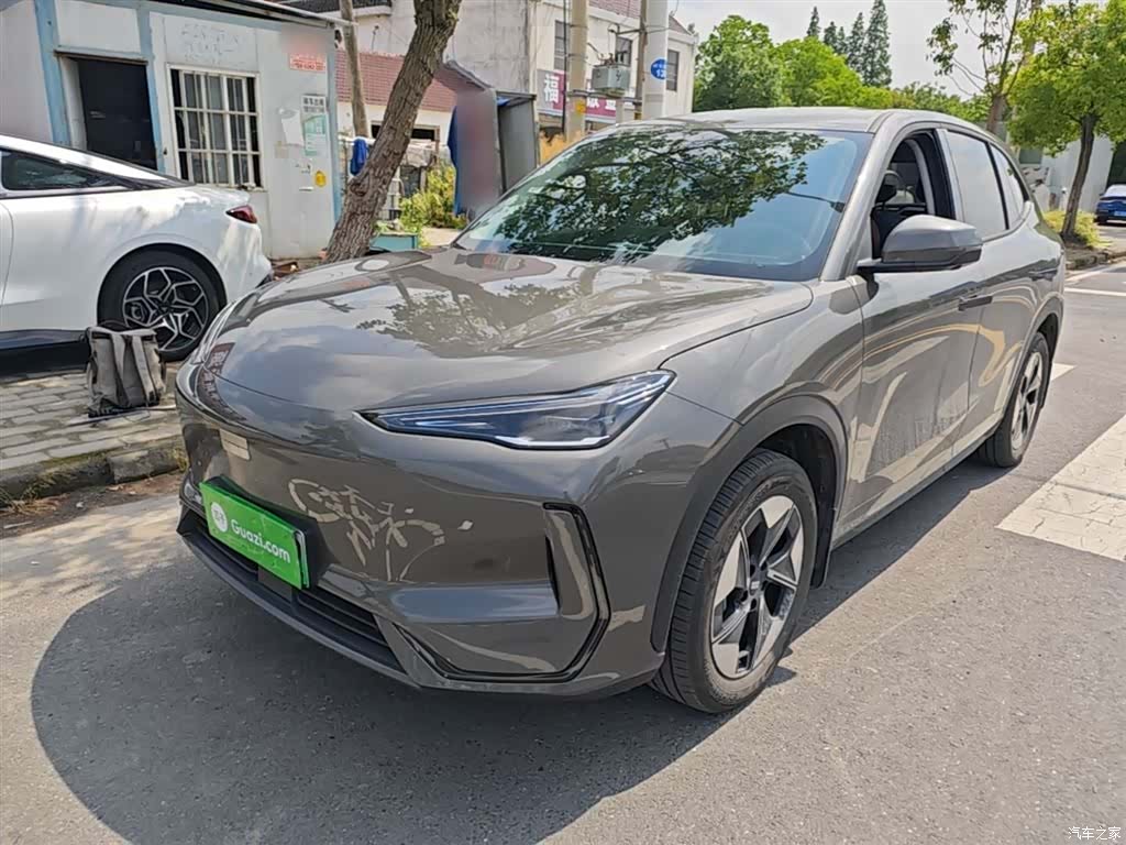 Geely Galaxy E5, 2025 1