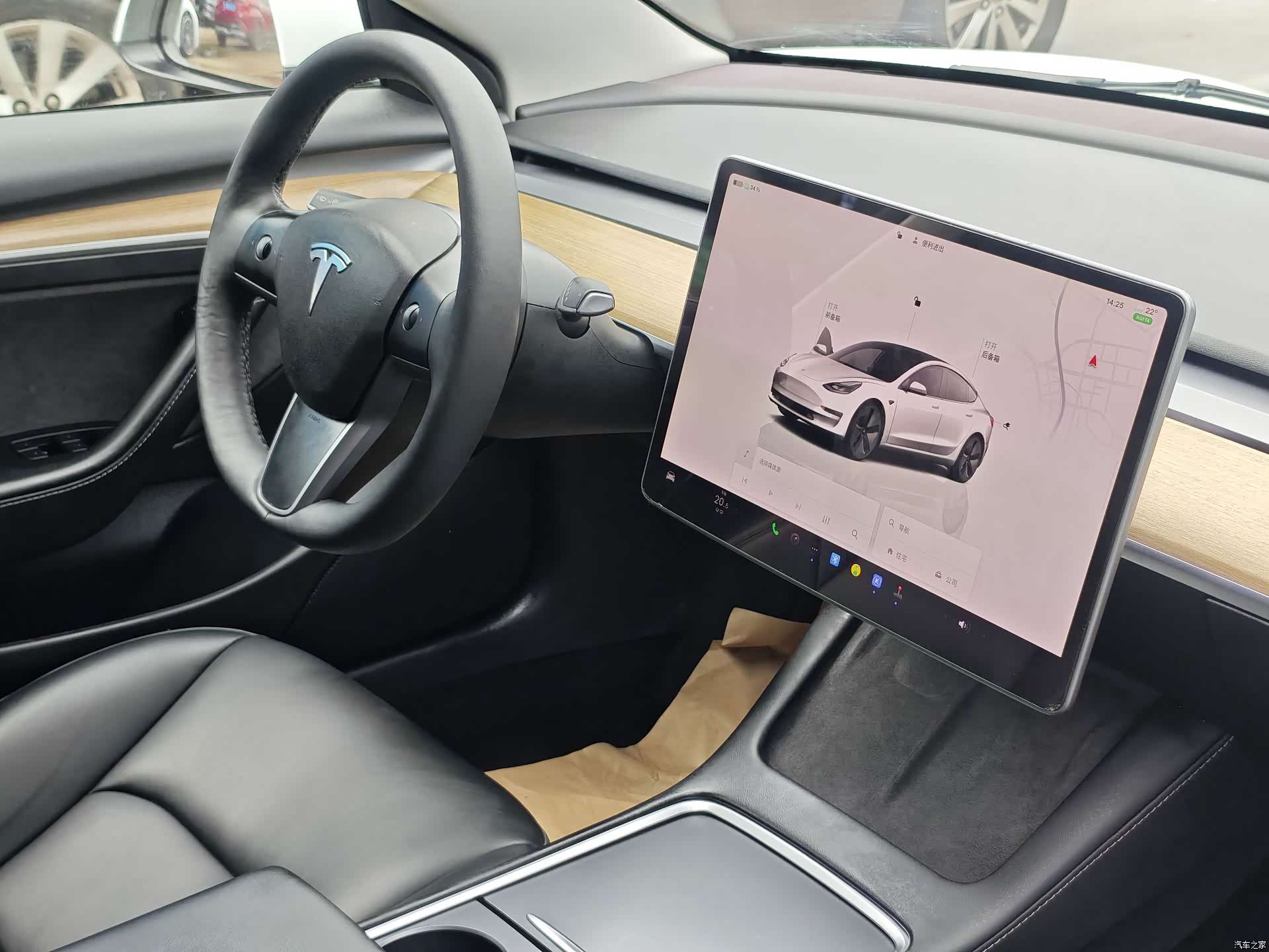 Tesla Model 3, 2023 7
