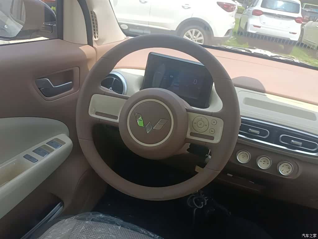 Wuling MINIEV, 2026 11