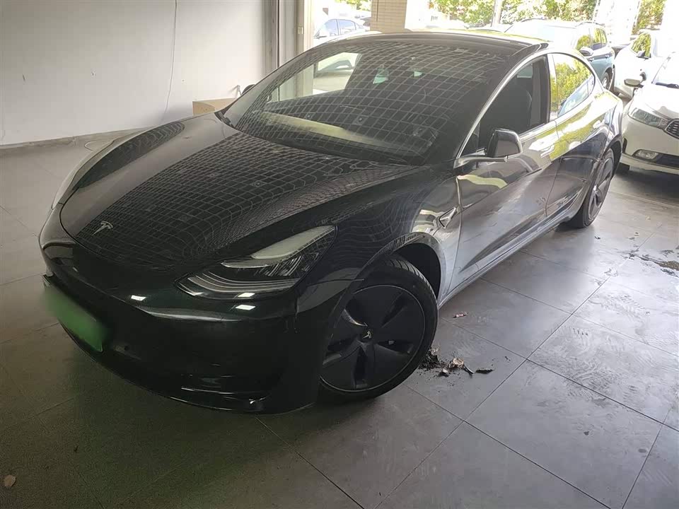 Tesla Model 3 Tesla Model 3