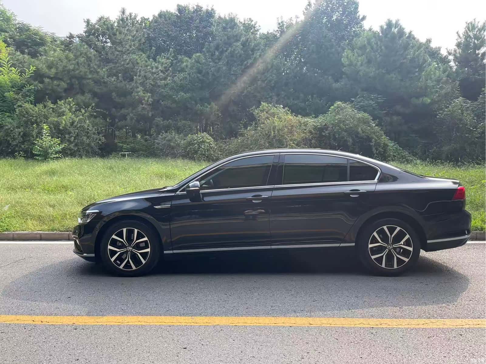 Volkswagen Magotan, 2021 3