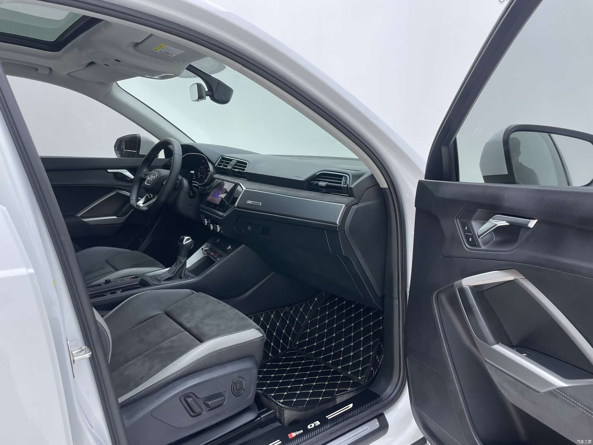 Audi Q3, 2022 9