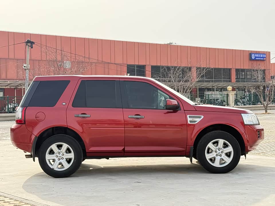 Land Rover Freelander 2