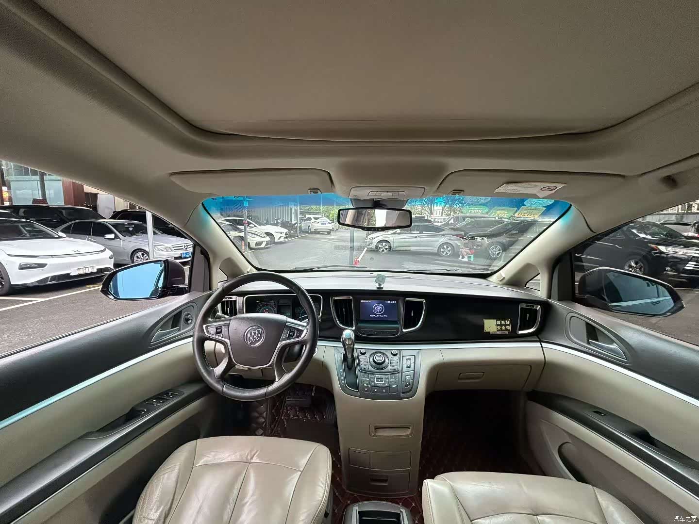Buick GL8, 2013 8