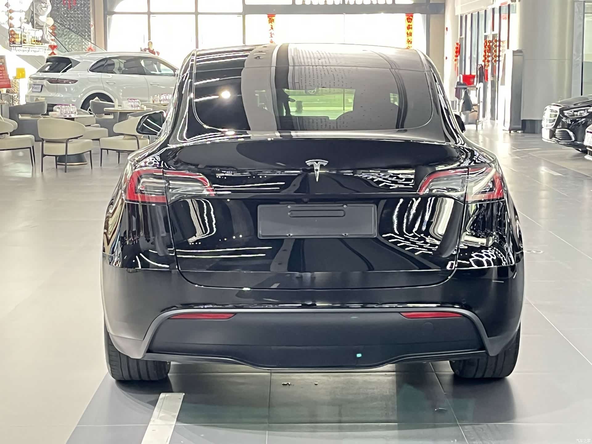 Tesla Model Y, 2022 9