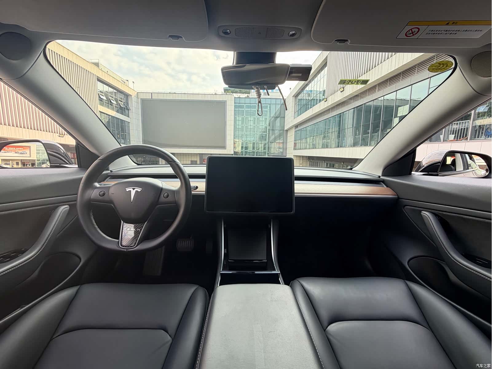 Tesla Model 3, 2019 6