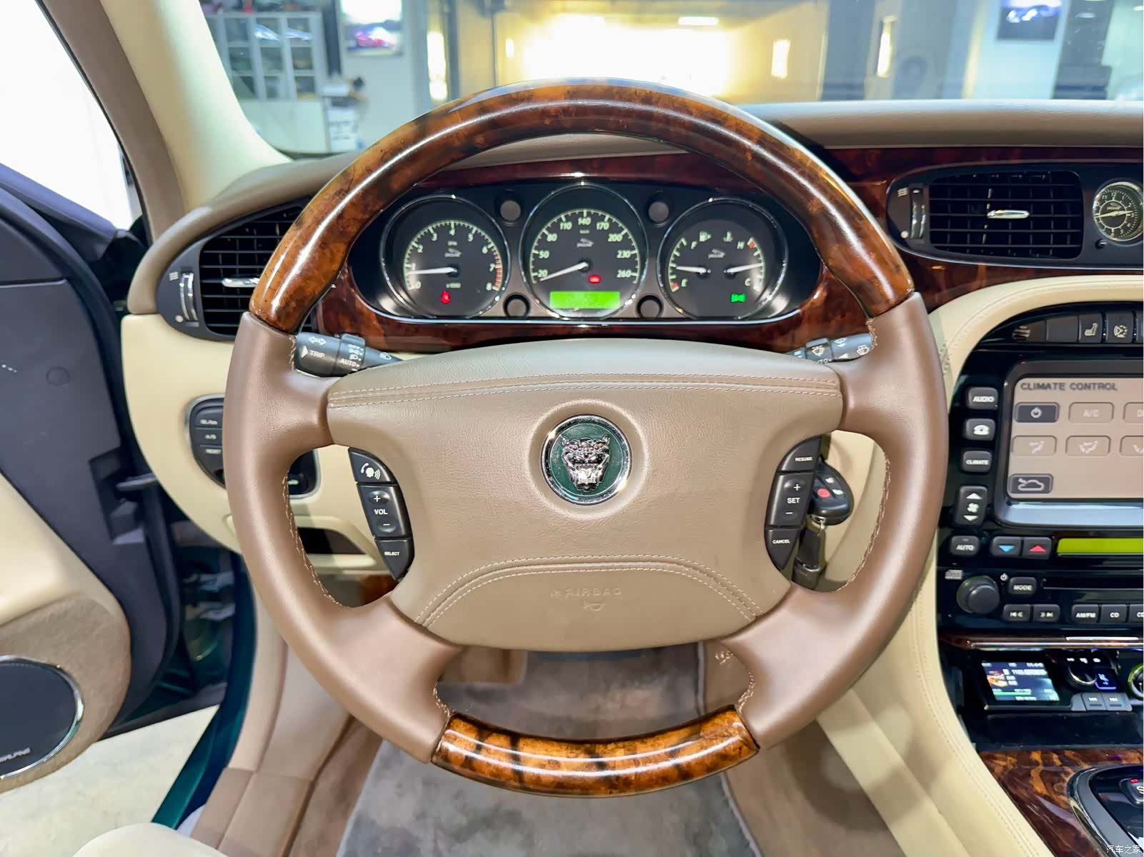 Jaguar XJ, 2006 7