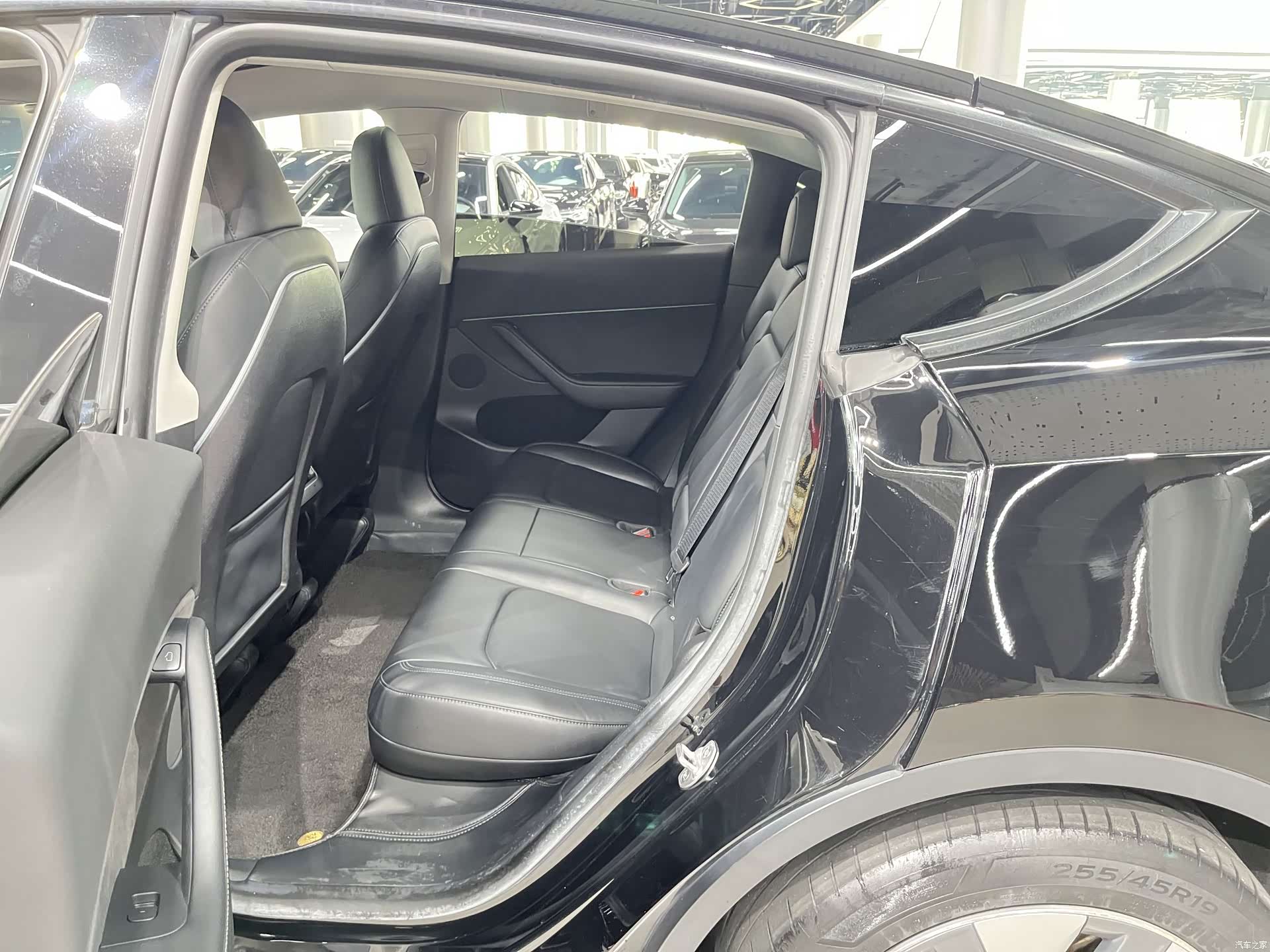 Tesla Model Y, 2022 6