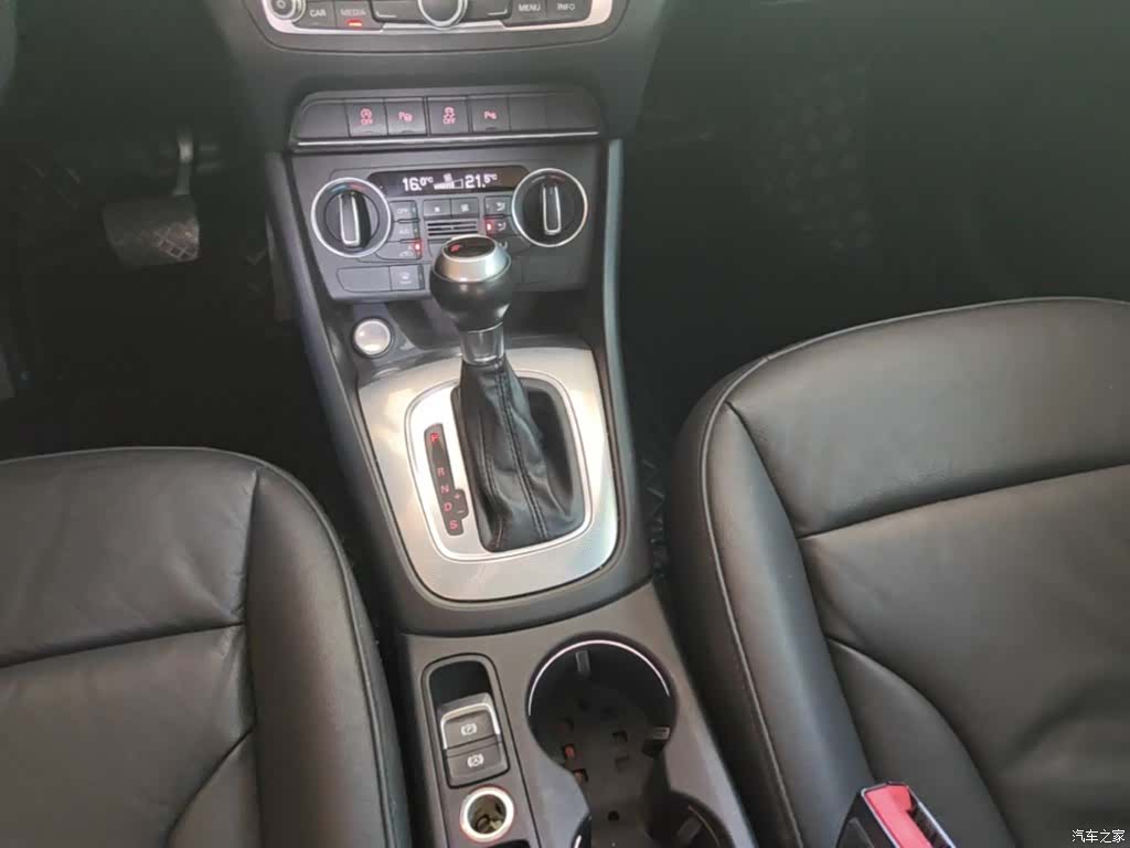 Audi Q3, 2018 14