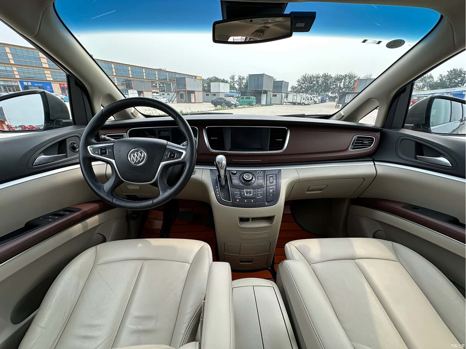 Buick GL8, 2020 6