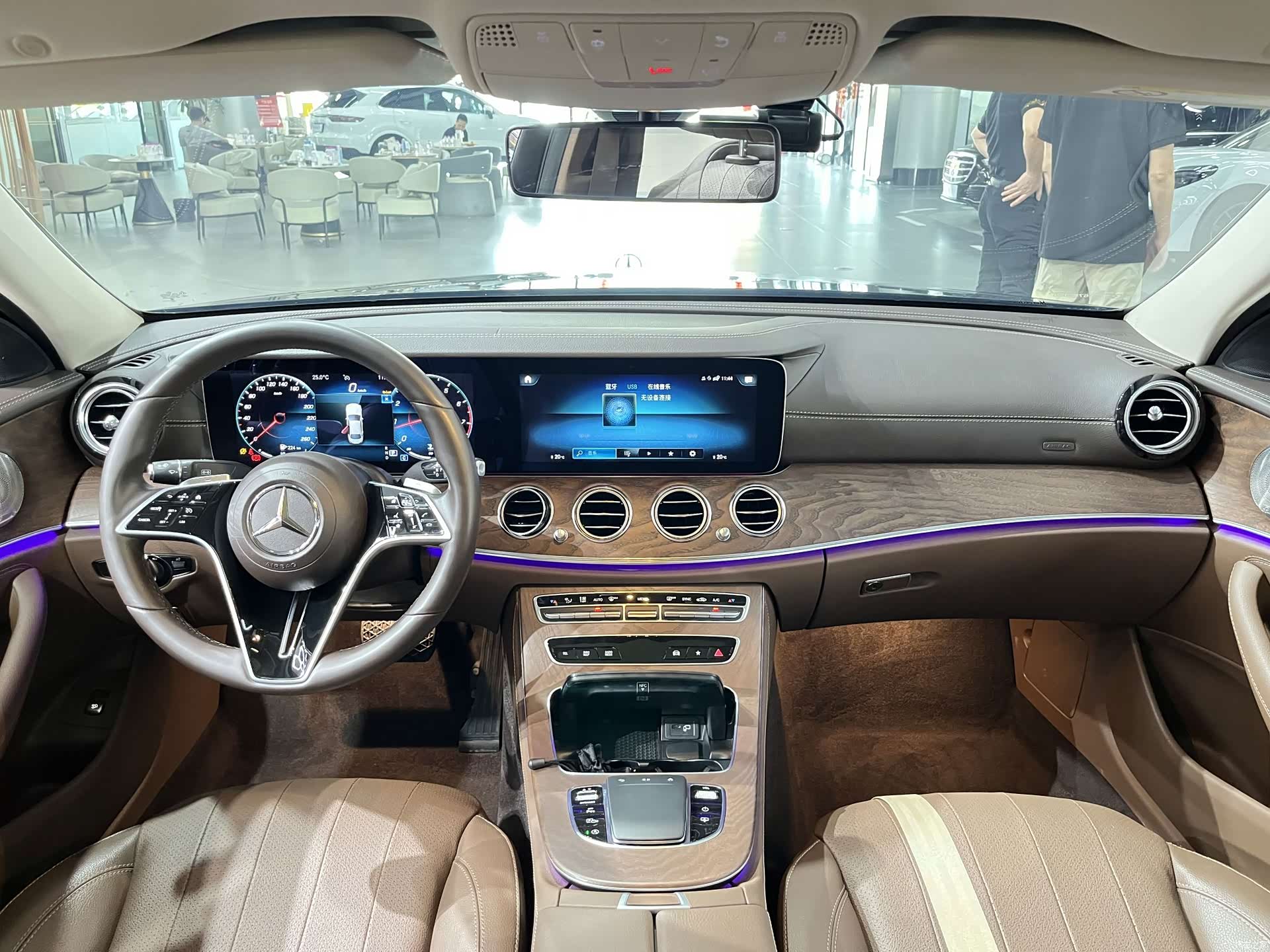 Mercedes-Benz E-Class, 2023 все фото