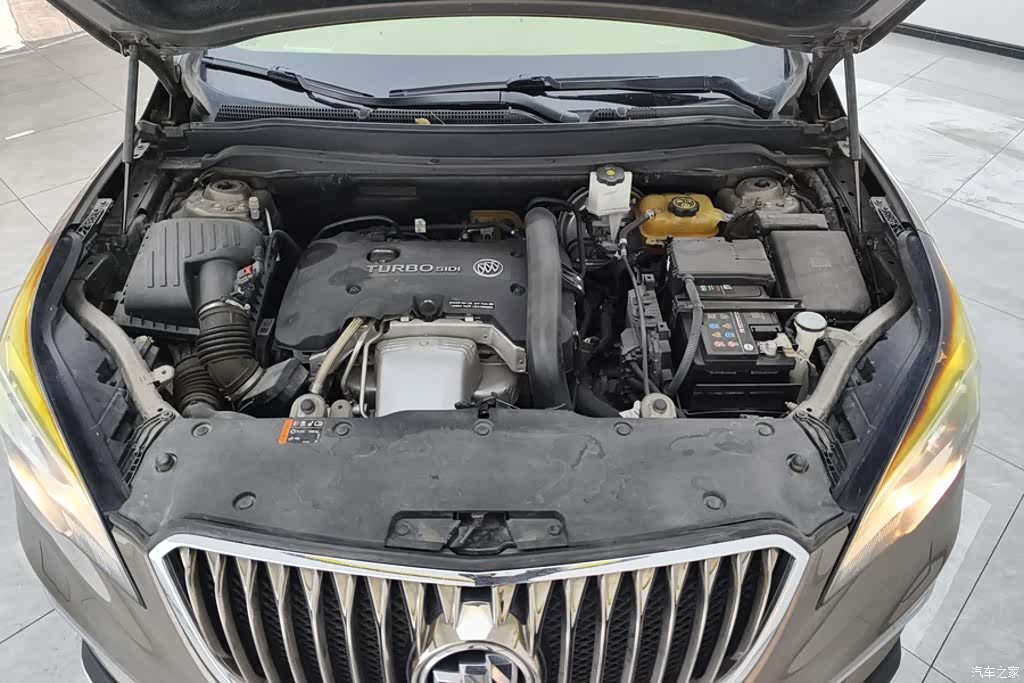 Buick Envision Plus, 2017 10