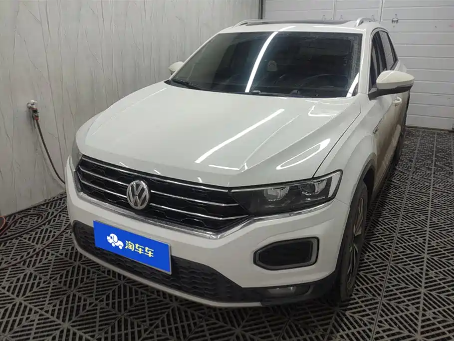 Volkswagen T-ROC exploring Songs