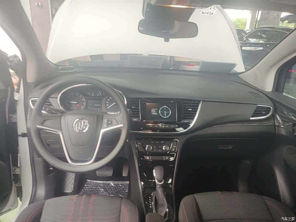 Buick Encore, 2019 10
