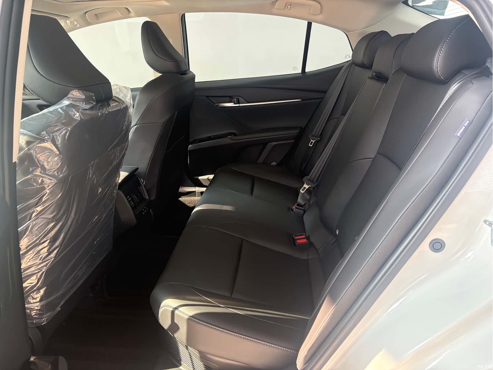 Toyota Camry, 2026 6