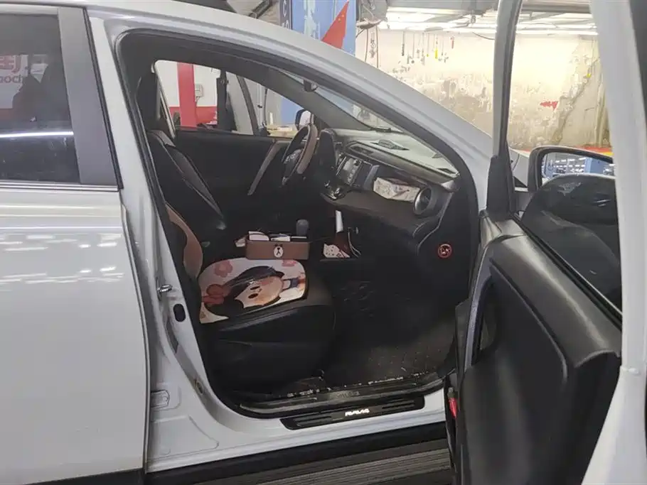 Toyota RAV4 Rongfang