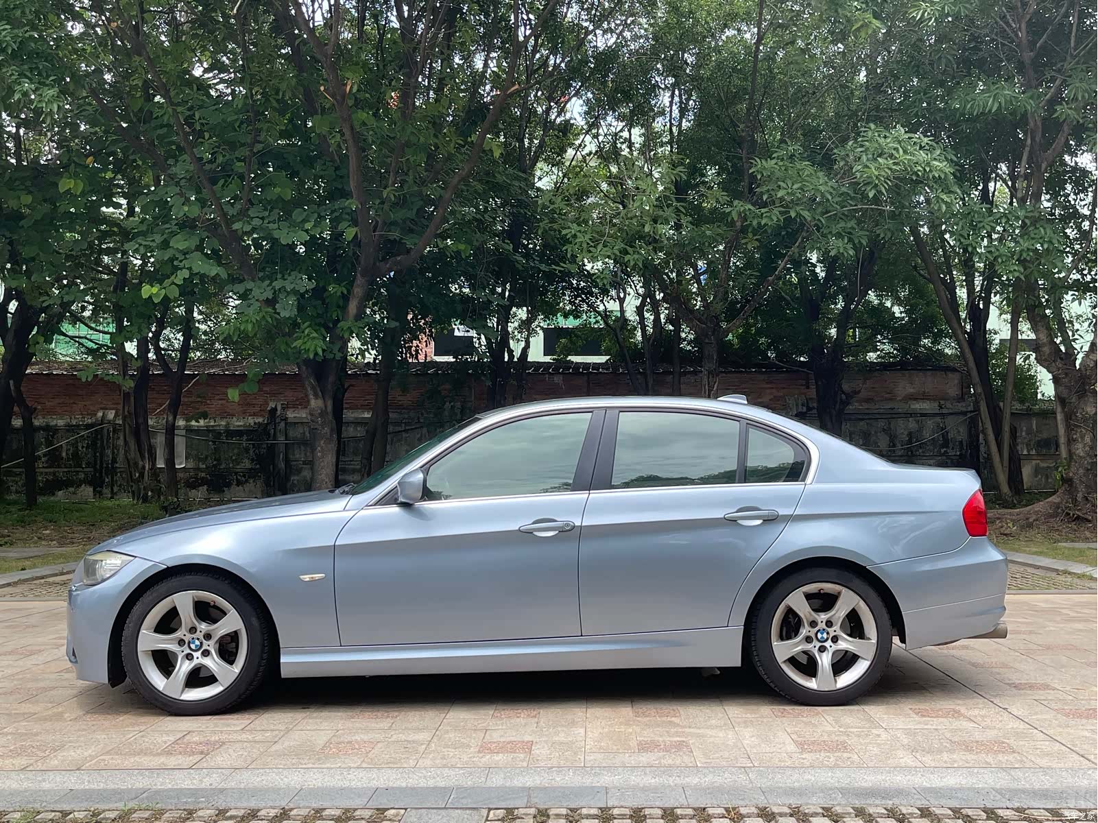 BMW 3 Series, 2011 12