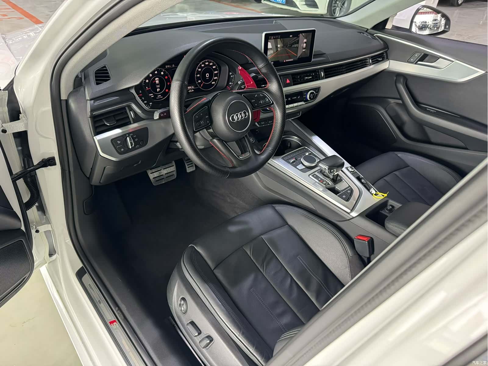 Audi A4L, 2018 7