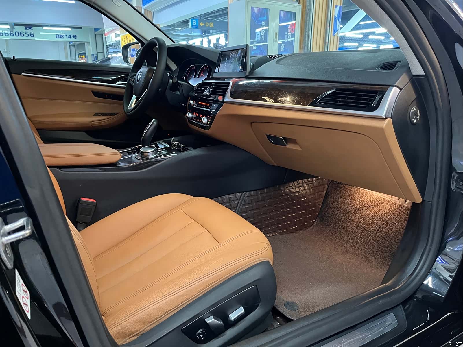BMW 5 Series, 2017 13